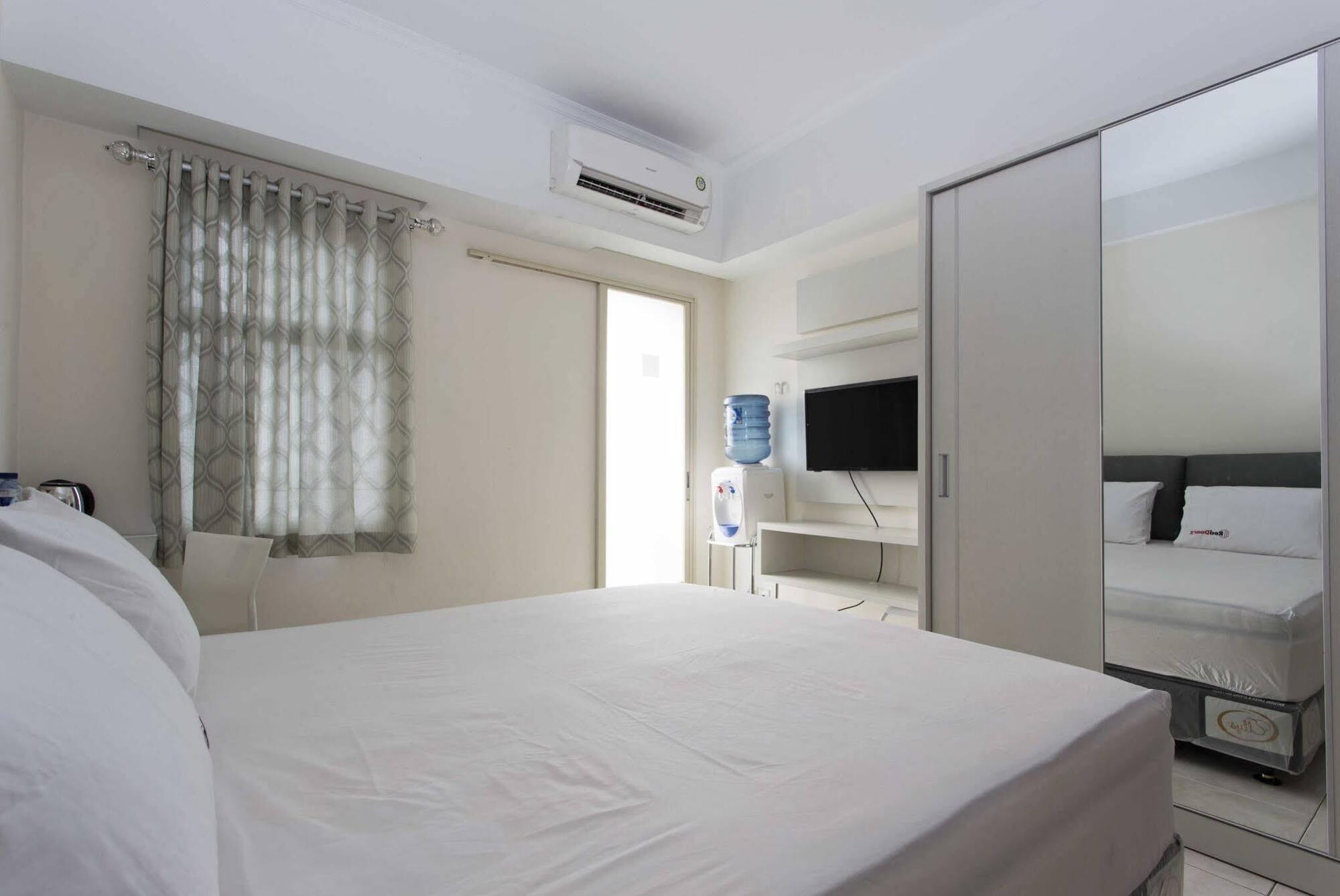Reddoorz Apartment @ Margonda Residence Depok Bagian luar foto